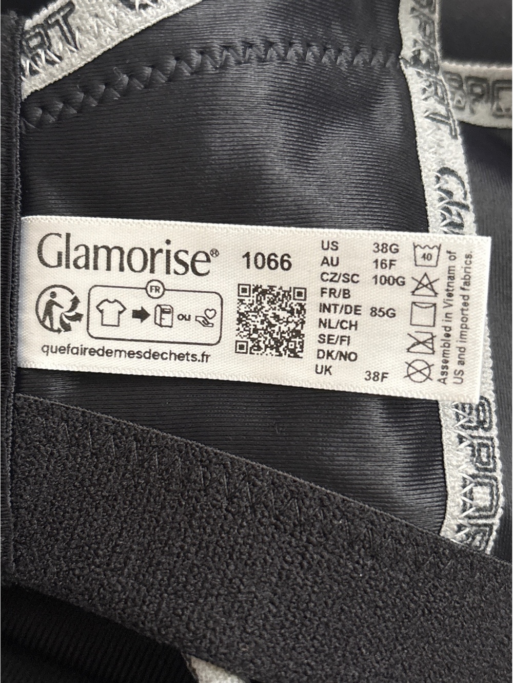 Glamorise Black Sports Bra with Front Closure Size 38G - Picture 3 of 3